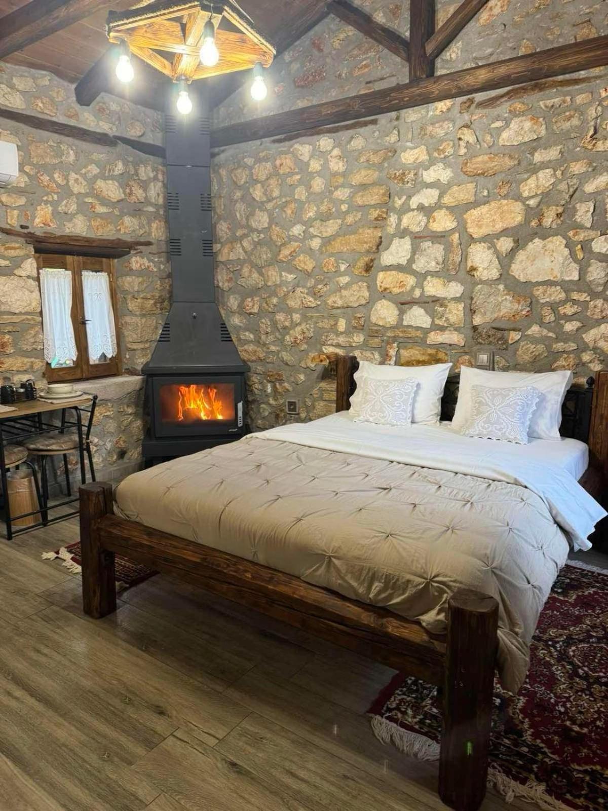Traditional Stone Guesthouse Agios Ioannis  Ngoại thất bức ảnh
