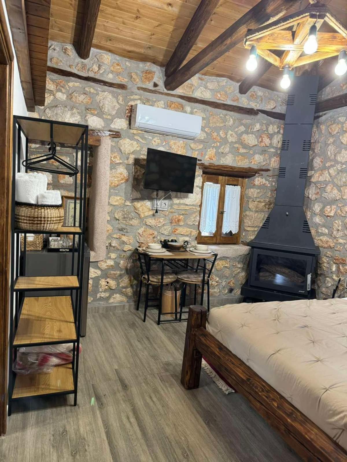 Traditional Stone Guesthouse Agios Ioannis  Ngoại thất bức ảnh